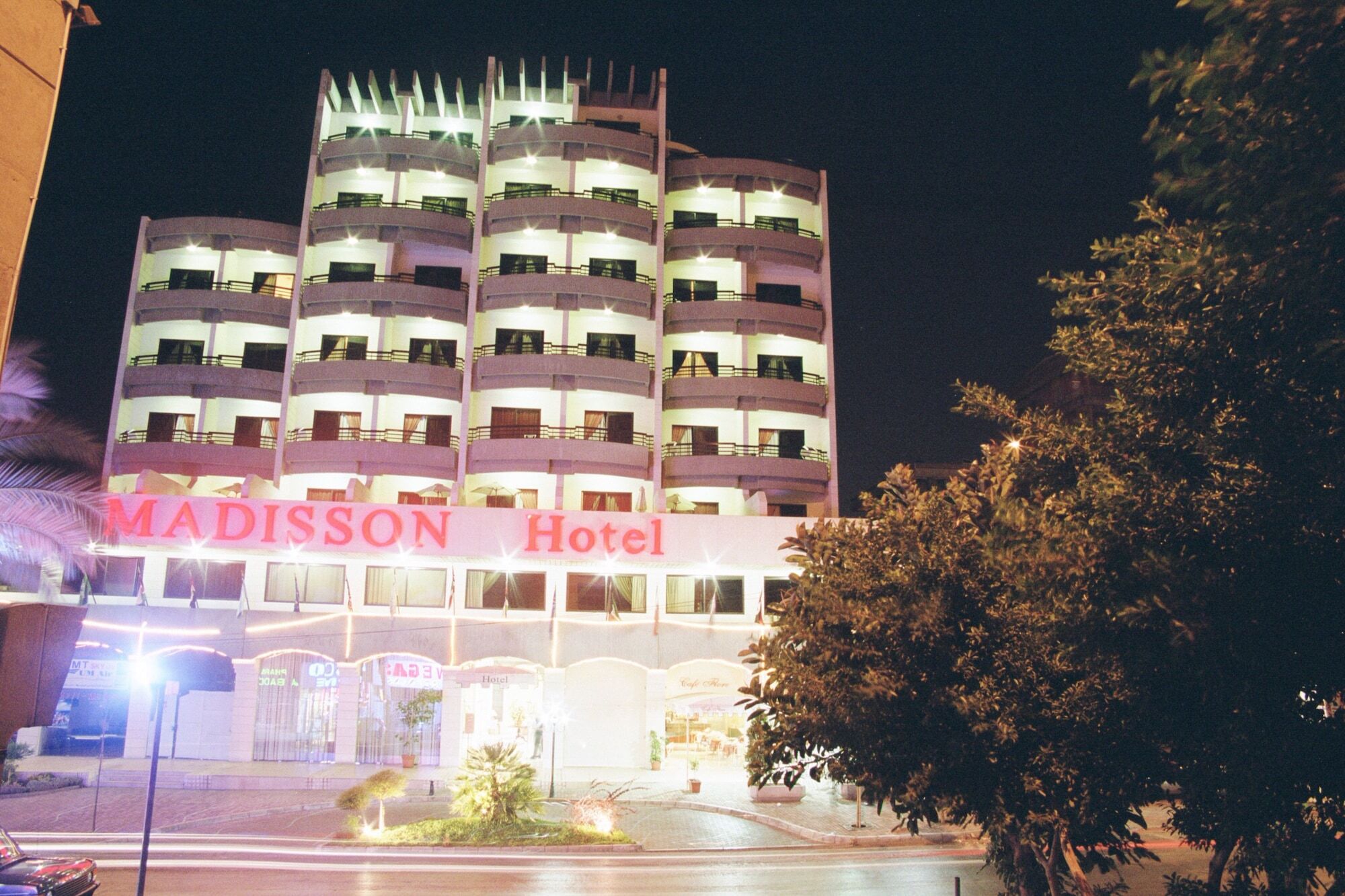 Madisson Hotel Jounieh Eksteriør bilde